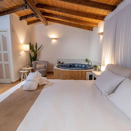 Talia Cabin Guest & Spa โรชปินนา ภายนอก รูปภาพ