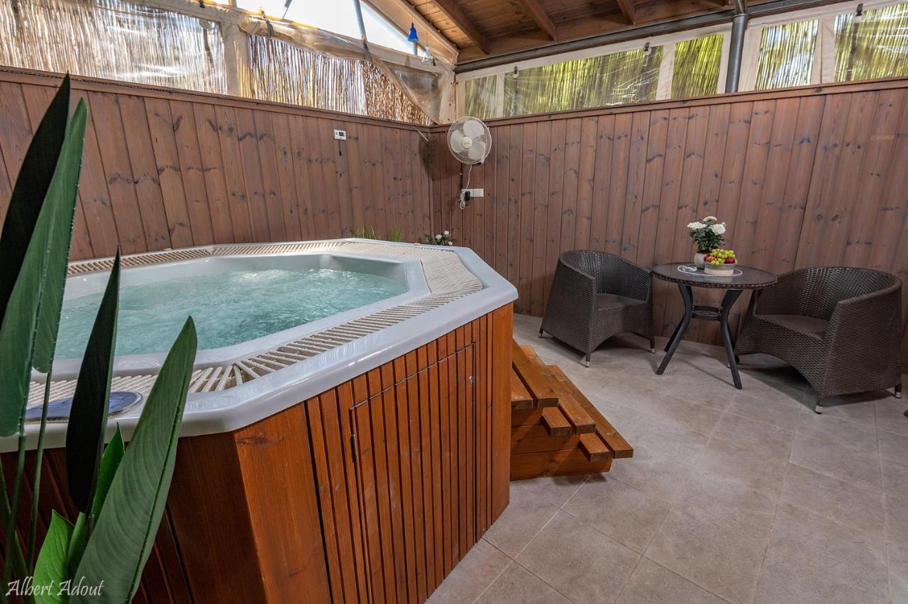 Talia Cabin Guest & Spa โรชปินนา ภายนอก รูปภาพ