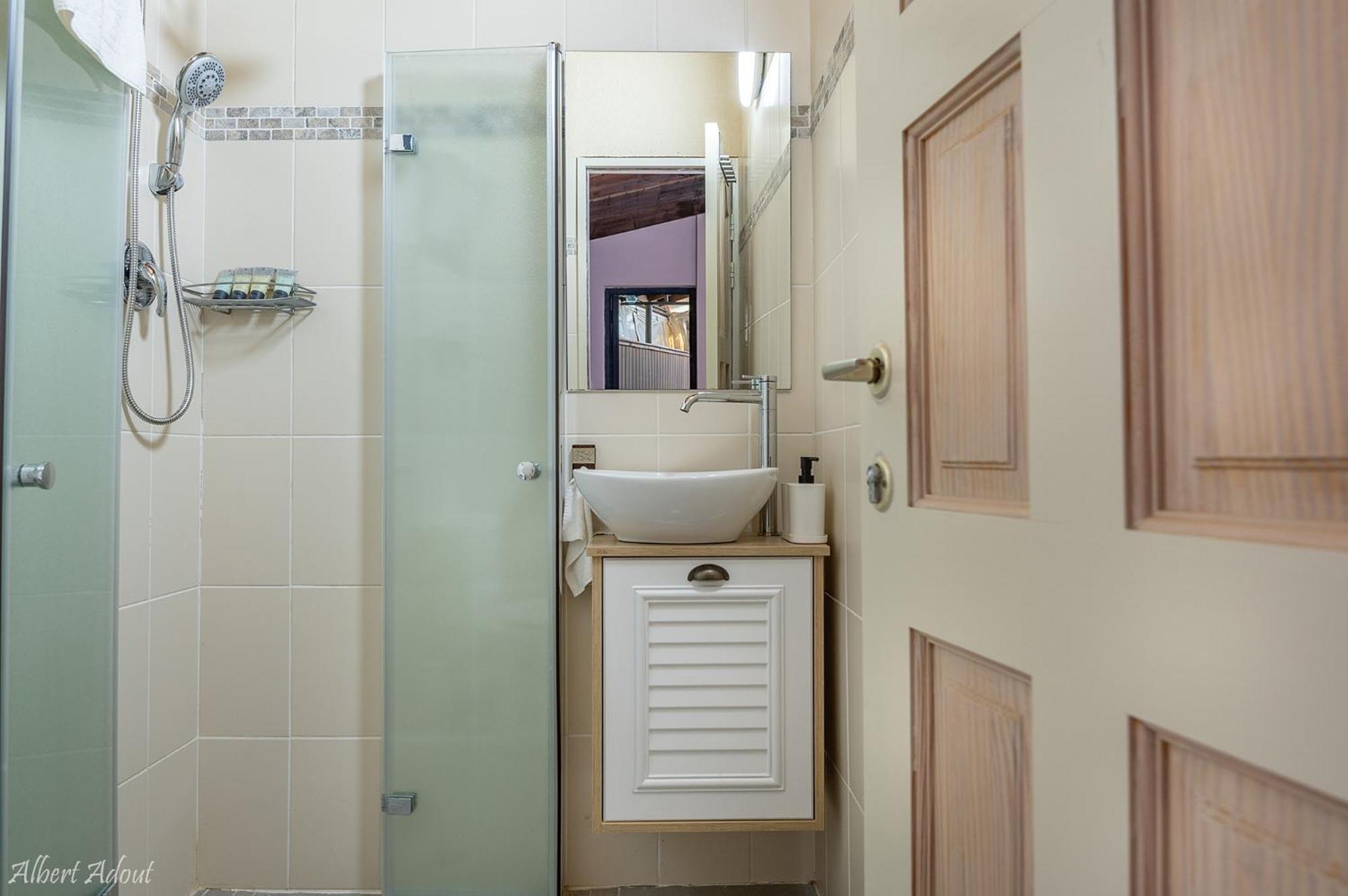 Talia Cabin Guest & Spa โรชปินนา ภายนอก รูปภาพ