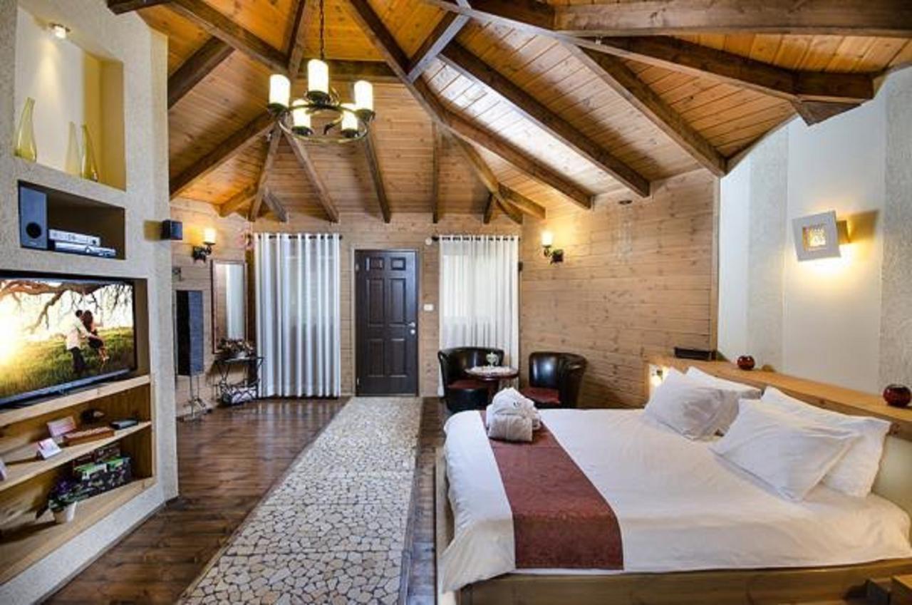 Talia Cabin Guest & Spa โรชปินนา ภายนอก รูปภาพ